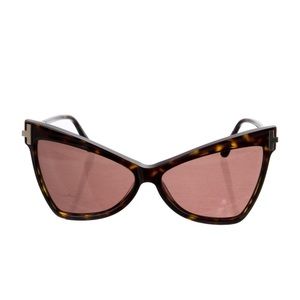 Tom Ford.
Tallulah Cat Eye Sunglasses. Brown.